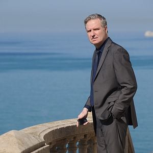 Fotoğraf Enquêtes réservées