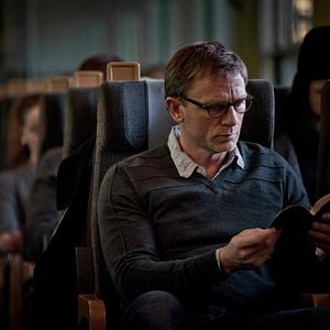 Fotoğraf Ejderha Dövmeli Kız