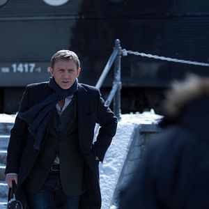 Fotoğraf Ejderha Dövmeli Kız