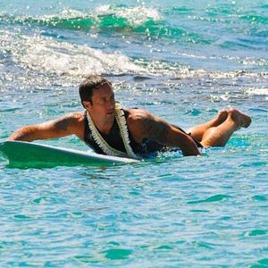 Fotoğraf Alex O'Loughlin