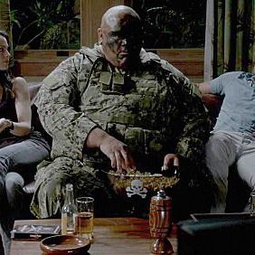 Fotoğraf Alex O'Loughlin