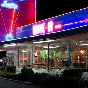 Fotoğraf The Booth at the End