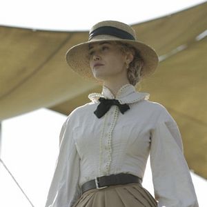 Fotoğraf Dominique McElligott