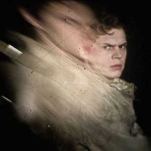 Fotoğraf Evan Peters