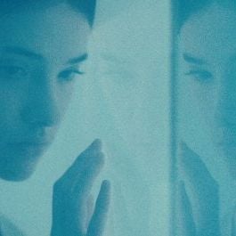 Fotoğraf Kara Gökkuşağının Ötesi