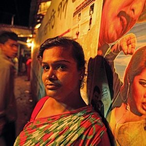 Fotoğraf Fahişelere Güzelleme