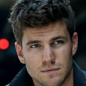 Fotoğraf Austin Stowell