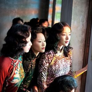 Fotoğraf Savaşın Çiçekleri