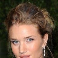 Fotoğraf Rosie Huntington-Whiteley