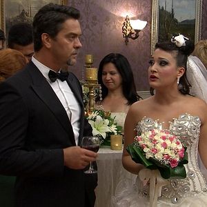 Fotoğraf Yalan Dünya