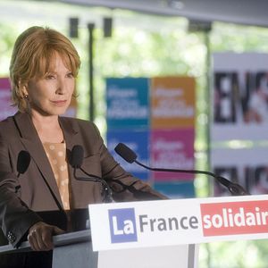 Fotoğraf Les Hommes de l'ombre