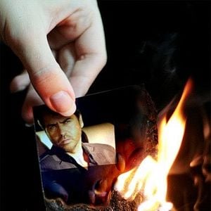 Fotoğraf Kül ve Ateş