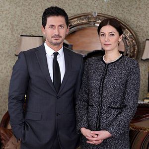 Fotoğraf Eve Düşen Yıldırım