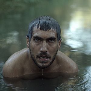 Fotoğraf Tepenin Ardı