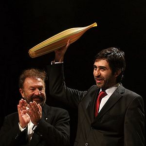 Fotoğraf Tepenin Ardı