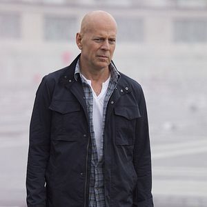 Fotoğraf Zor Ölüm : Ölmek İçin Güzel Bir Gün