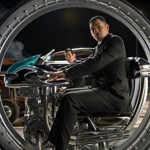 Fotoğraf Siyah Giyen Adamlar 3