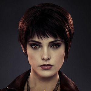 Fotoğraf Alacakaranlık Efsanesi : Şafak Vakti Bölüm 2