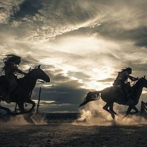 Fotoğraf Maskeli Süvari