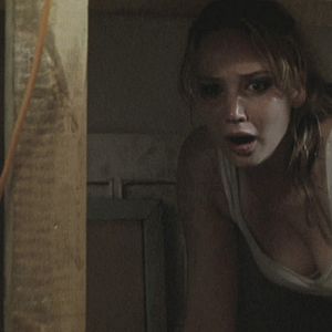 Fotoğraf House at the End of the Street