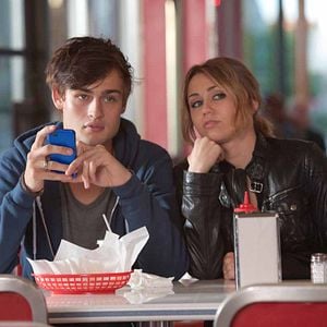 Fotoğraf Douglas Booth