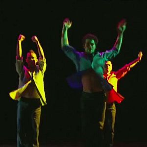 Fotoğraf Never Stand Still