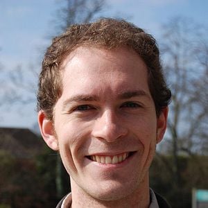 Fotoğraf Head Over Heels