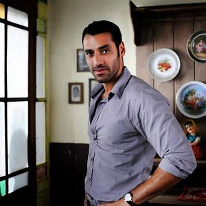 Fotoğraf Ağır Roman