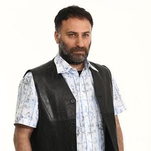 Fotoğraf Benim İçin Üzülme