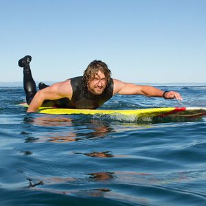 Fotoğraf Dalgaların Peşinde