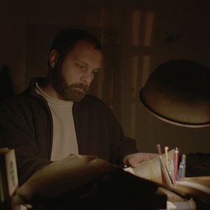 Fotoğraf Evdeki Yabancılar