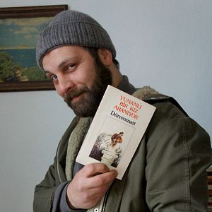 Fotoğraf Evdeki Yabancılar