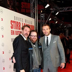 Fotoğraf Zor Ölüm : Ölmek İçin Güzel Bir Gün