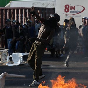 Fotoğraf Diaz: Don't Clean Up This Blood