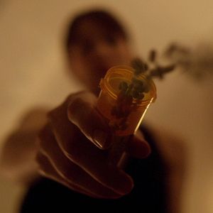 Fotoğraf Acı Reçete