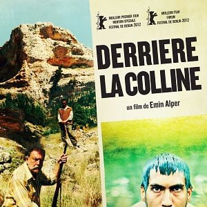 Fotoğraf Tepenin Ardı