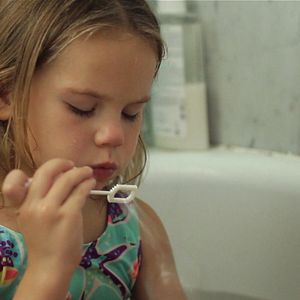 Fotoğraf Swim Little Fish Swim