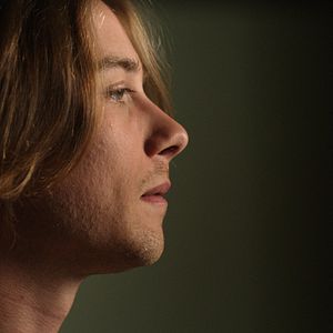 Fotoğraf Lou Taylor Pucci