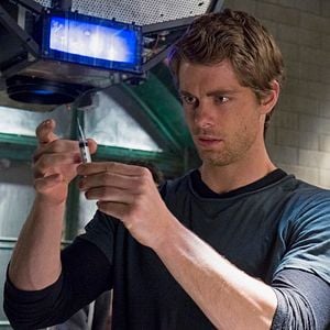 Fotoğraf Luke Mitchell