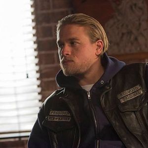 Fotoğraf Charlie Hunnam