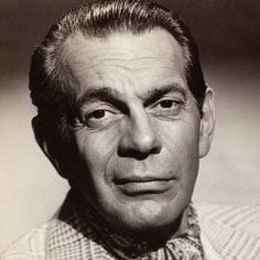 Fotoğraf Raymond Massey