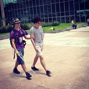 Fotoğraf Bugün Eve Yalnız Dönmek İstiyorum