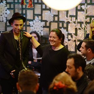 Fotoğraf Yalan Dünya