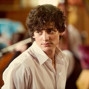Fotoğraf Aneurin Barnard