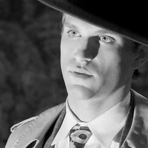 Fotoğraf Keegan Allen