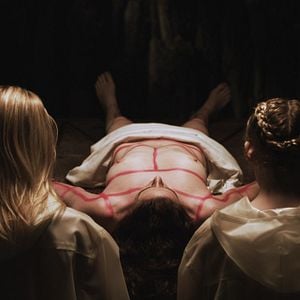 Fotoğraf Kan Kokusu