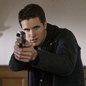 Fotoğraf Robbie Amell