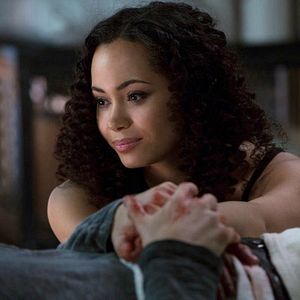 Fotoğraf Madeleine Mantock