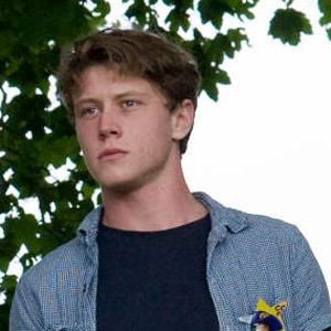 Fotoğraf George MacKay