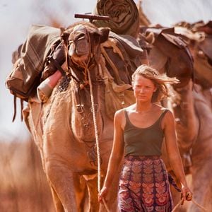 Fotoğraf Mia Wasikowska